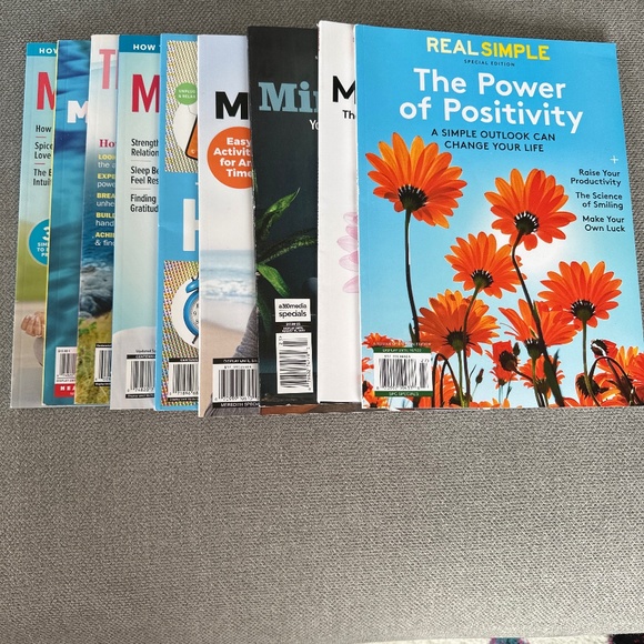 9 assorted mindfulness magazines - Picture 1 of 10